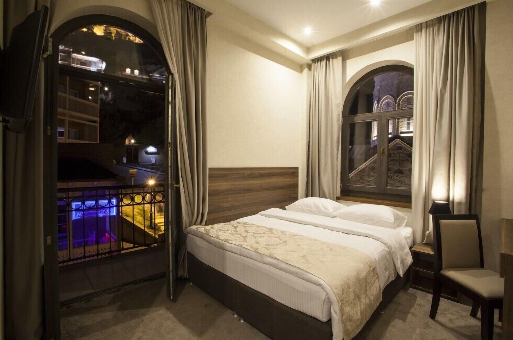 Old Meidan Tbilisi By Urban Hotels エクステリア 写真