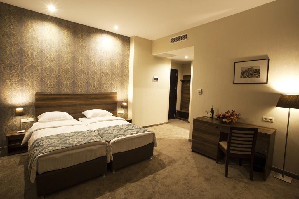Old Meidan Tbilisi By Urban Hotels エクステリア 写真
