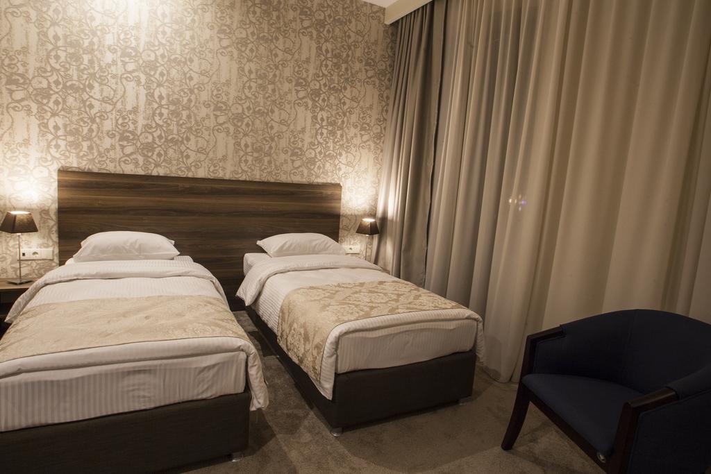 Old Meidan Tbilisi By Urban Hotels エクステリア 写真