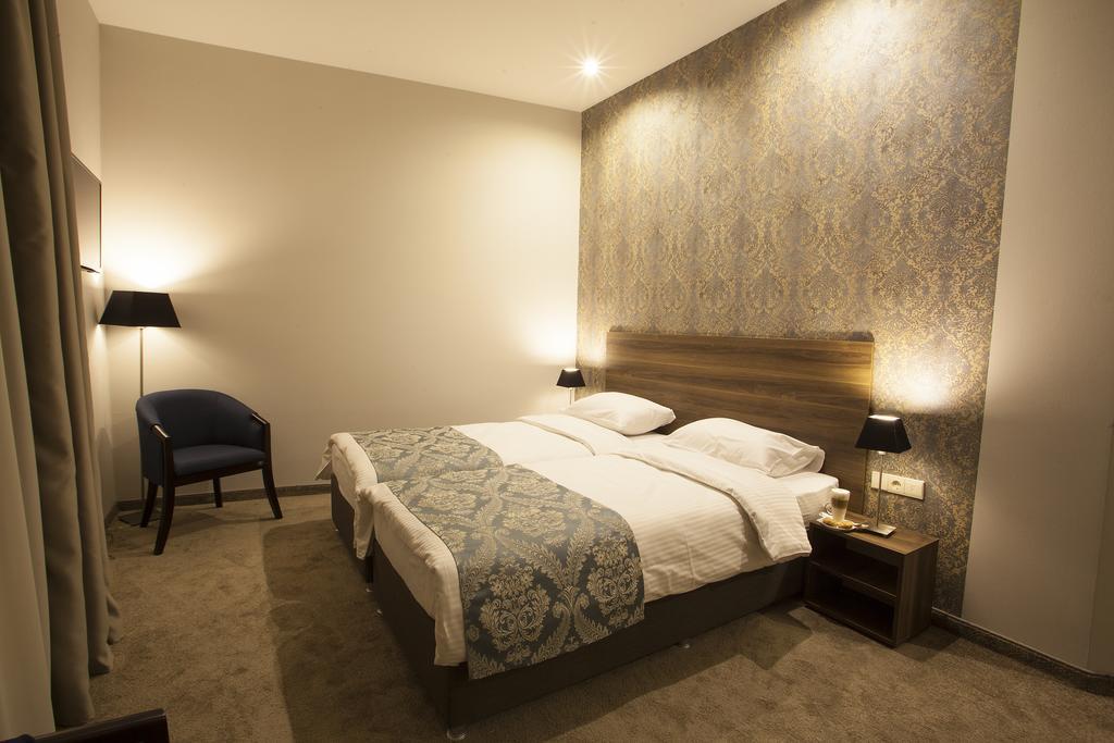 Old Meidan Tbilisi By Urban Hotels エクステリア 写真