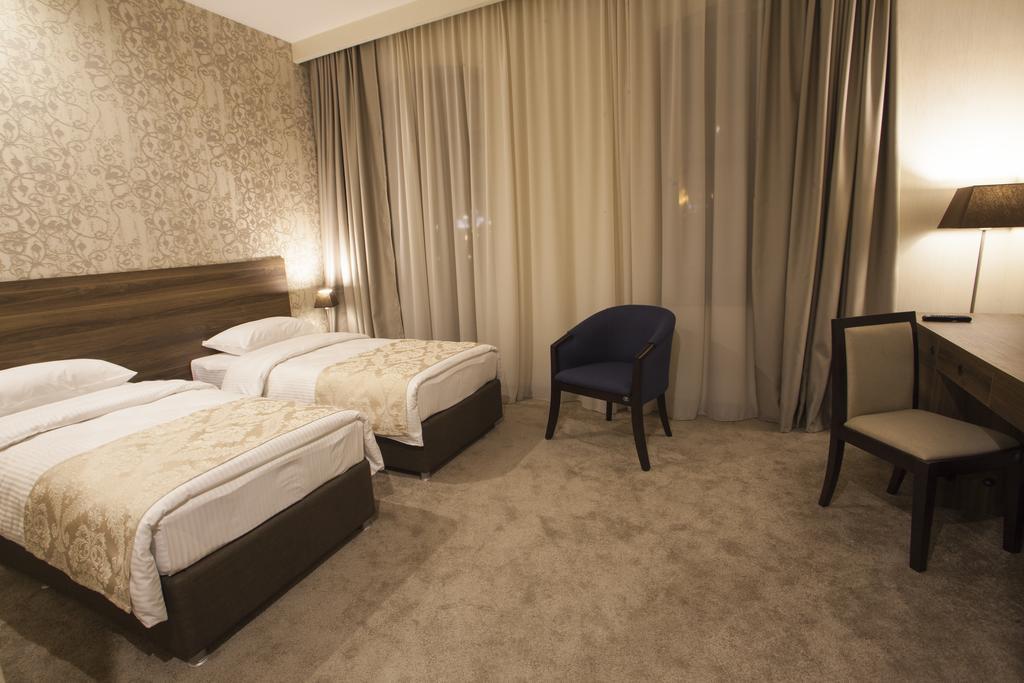 Old Meidan Tbilisi By Urban Hotels エクステリア 写真