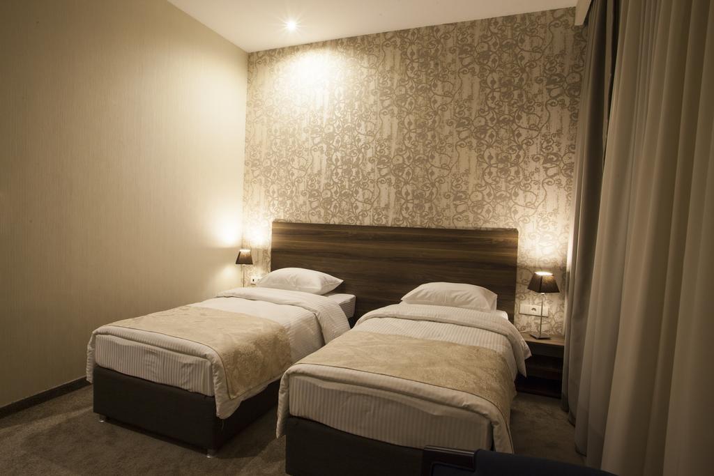 Old Meidan Tbilisi By Urban Hotels エクステリア 写真